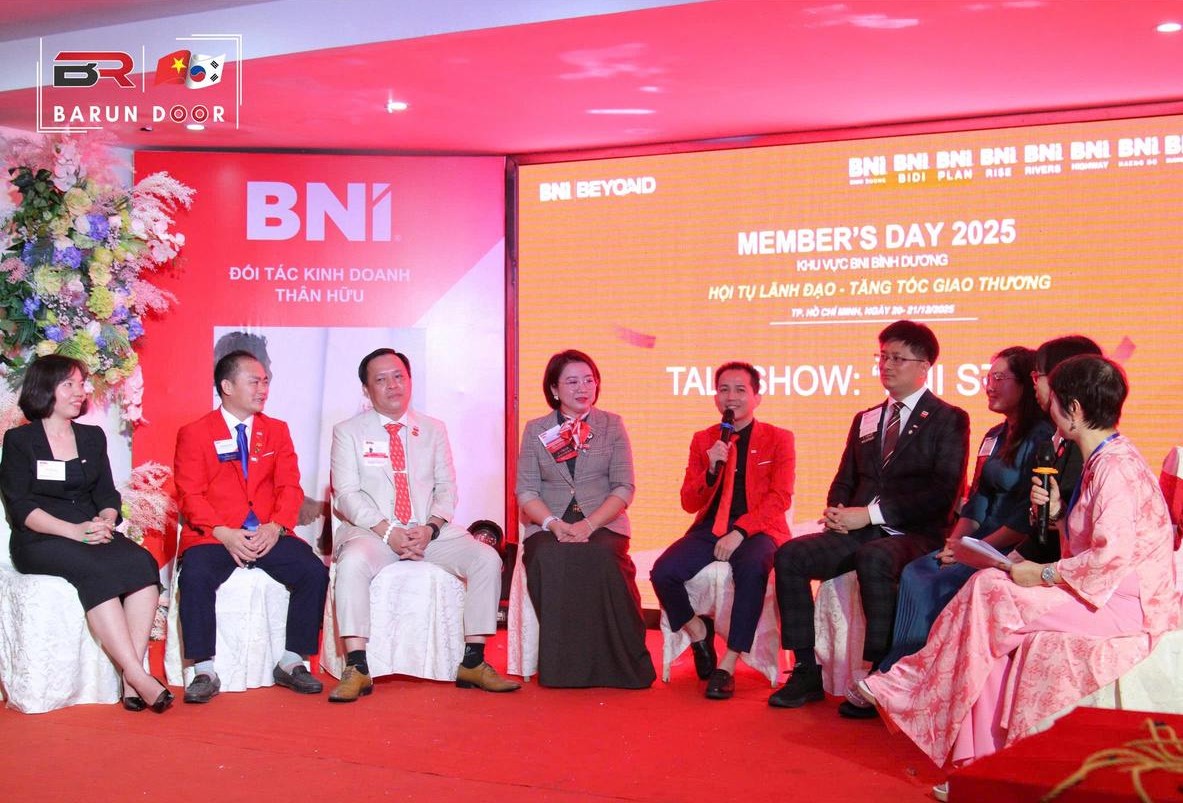 CEO Đinh Tiến Hậu chia sẻ tại buổi tiệc của BNI Bình Dương