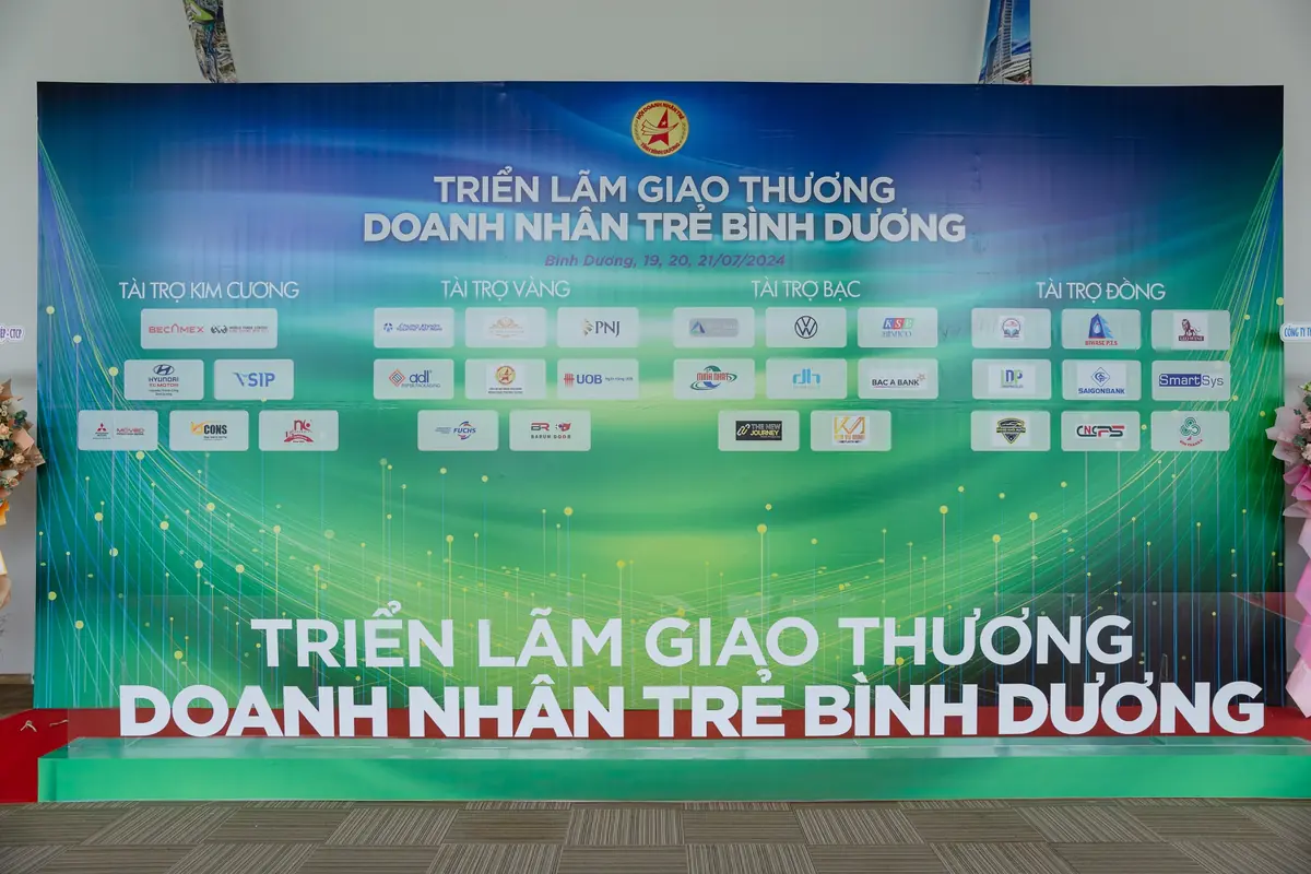 Phông nền Triển lãm Giao thương Doanh nhân trẻ Bình Dương với danh sách các nhà tài trợ
