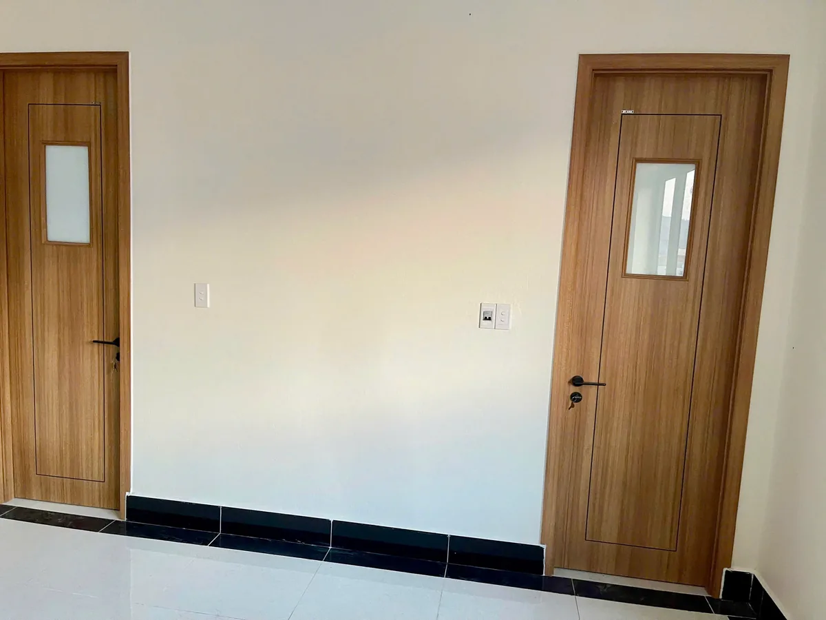 Cửa ABS bị cạ hoặc đóng khó: cần kiểm tra gì?