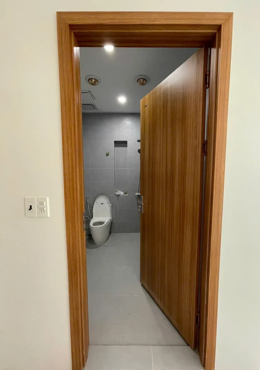 Vệ sinh và bảo trì cửa ABS theo từng bộ phận