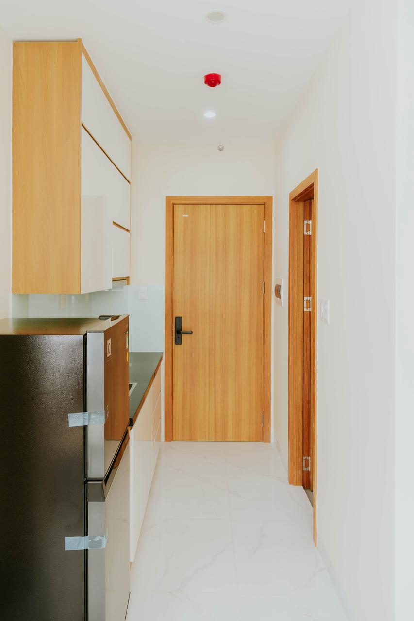 sử dụng cửa ABS Barun Door l&agrave;m cửa ph&ograve;ng