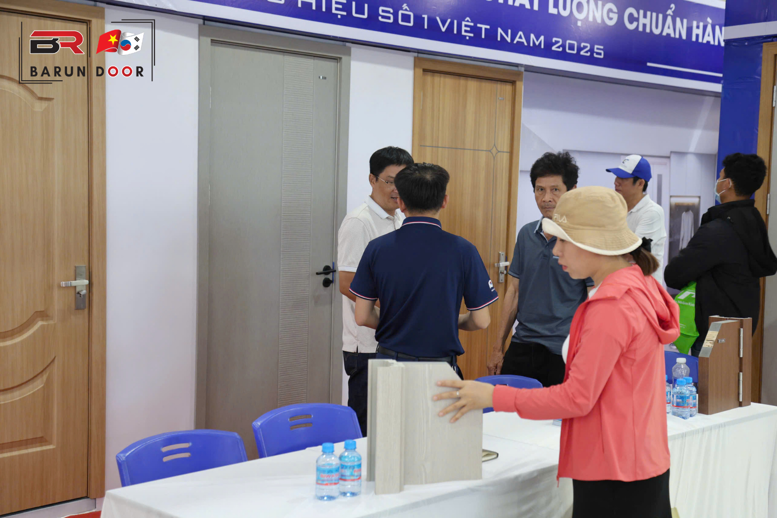 gian h&agrave;ng barun door tại vietbuild đ&agrave; nẵng 2026 được nhiều kh&aacute;ch h&agrave;ng gh&eacute; thăm