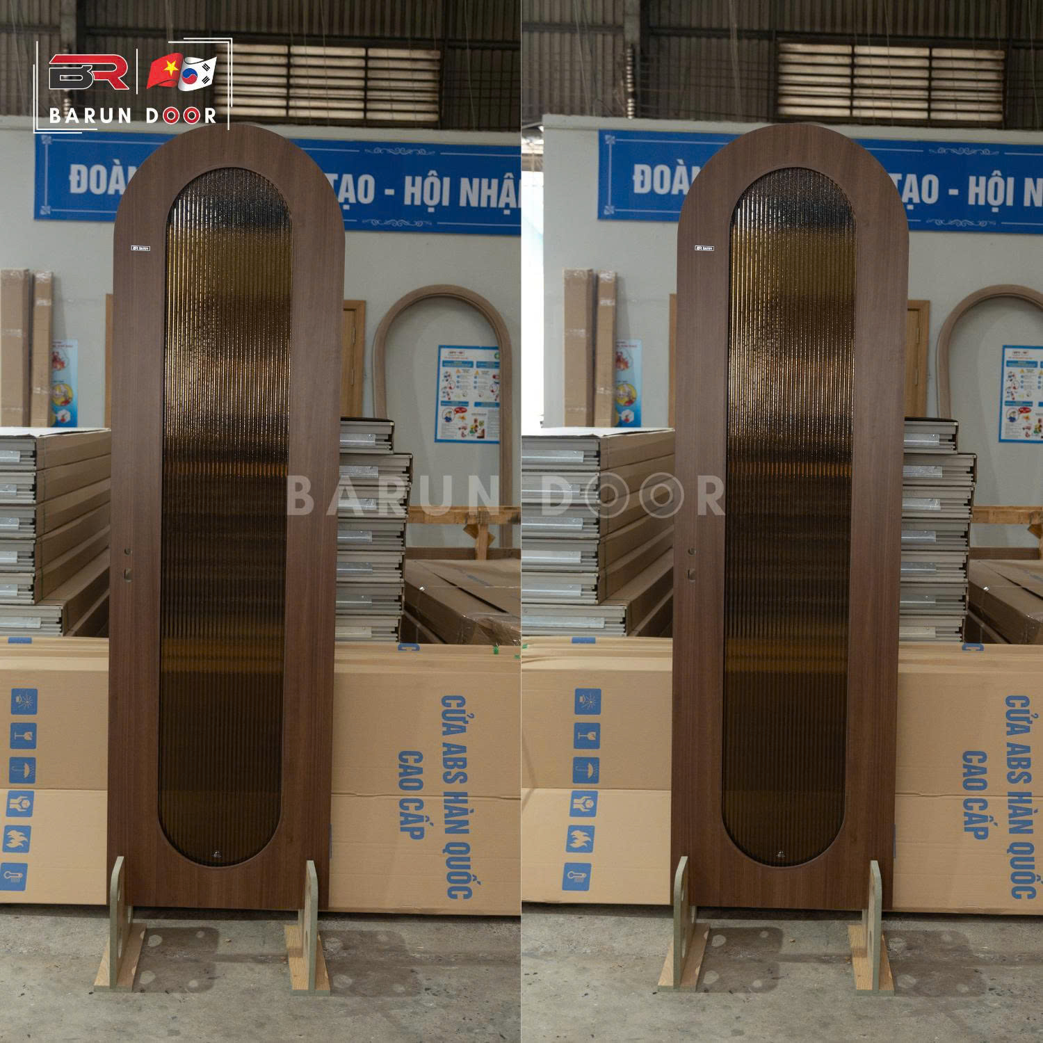 cửa ô kính abs hàn quốc barun door, nhìn thấy trẻ nhỏ ngoài ban công